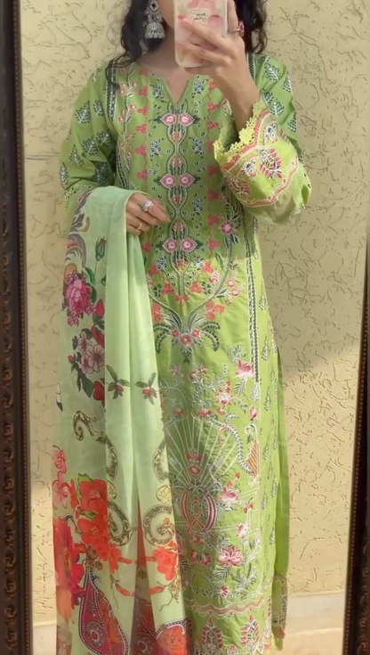 Embroidery 3pcs woman Suit ❤️