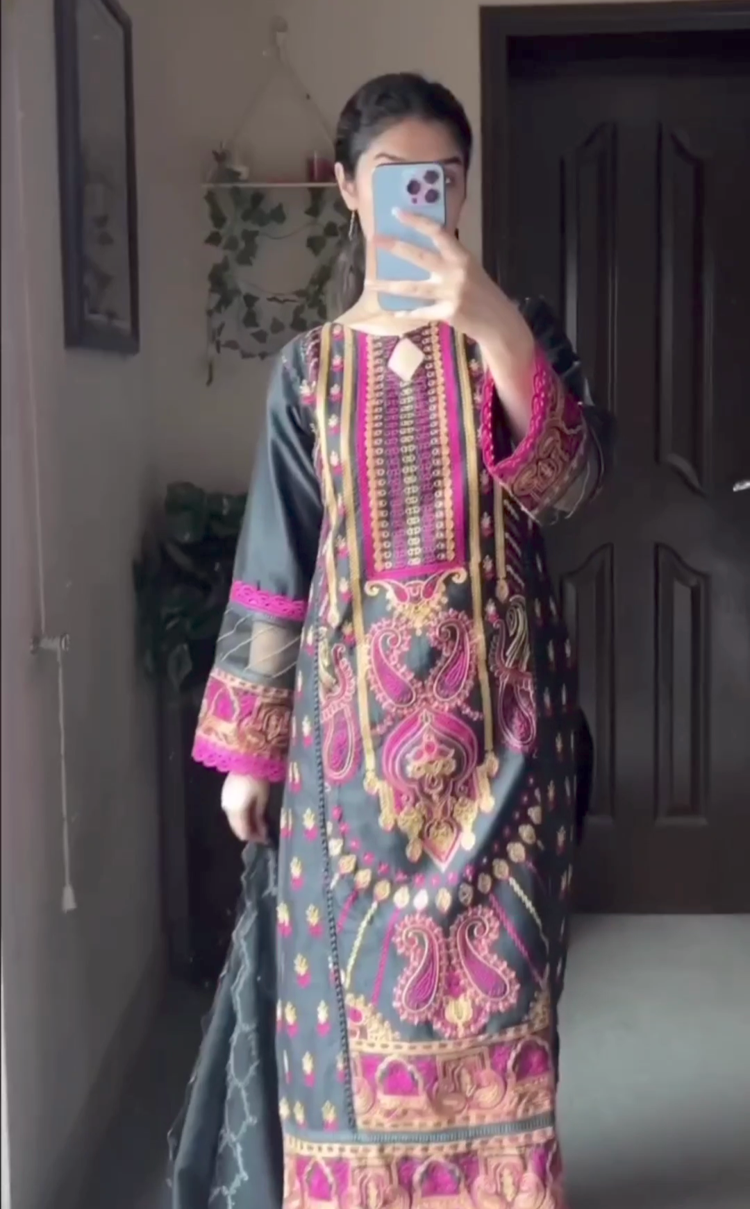Embroidery 3pcs woman Suit ❤️