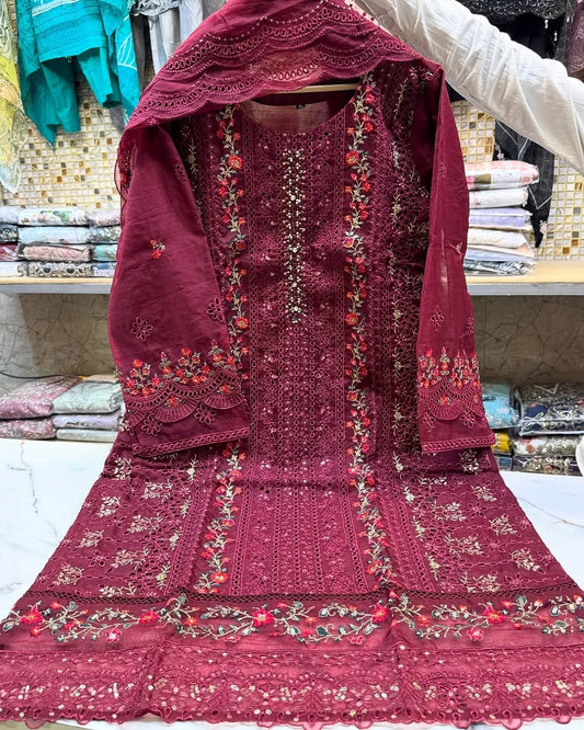 Women's Embroidered 3-Piece Suit 👗