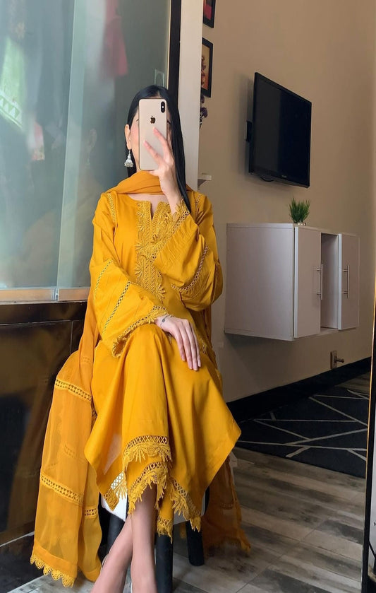 Beautiful woman 3 PCs Suit ❤️