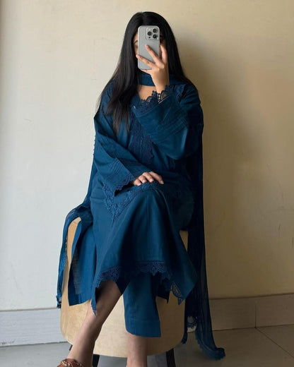 Beautiful woman 3 PCs Suit ❤️