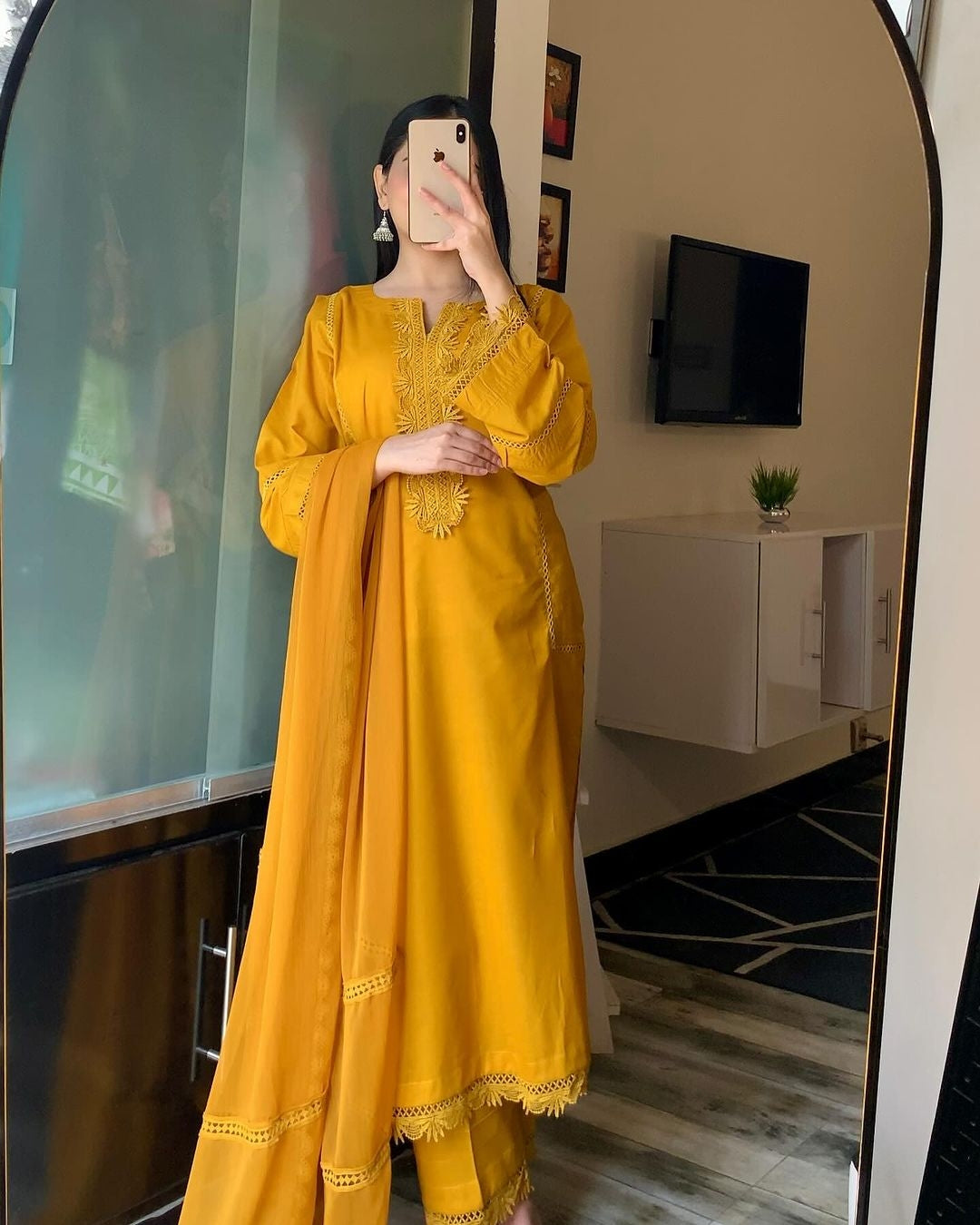 Beautiful woman 3 PCs Suit ❤️