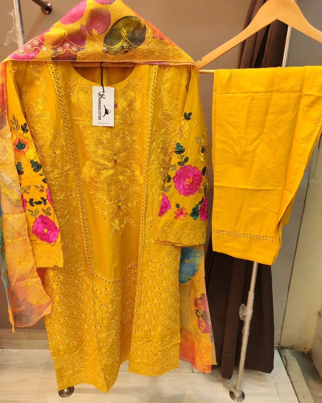 Heavy Embroidery 3pcs suit